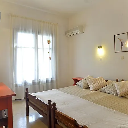 Captain's Apts Aparthotel Barbati